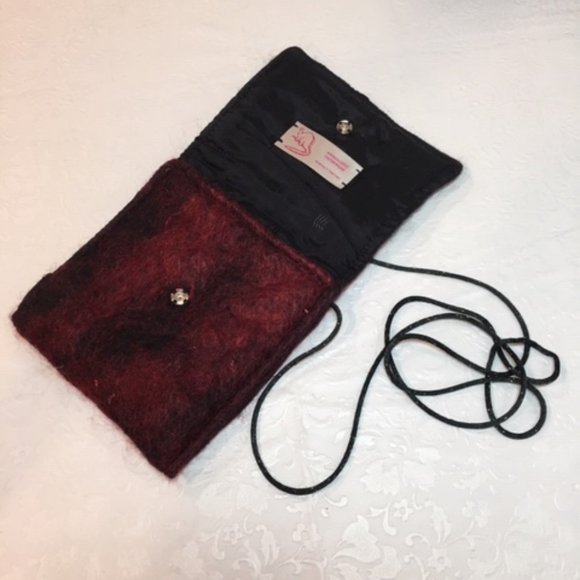 Handmade Hand Dyed Felted Crossbody/Purse Bag From Martha's Vineyard LIKE NEW - Picture 2 of 8
